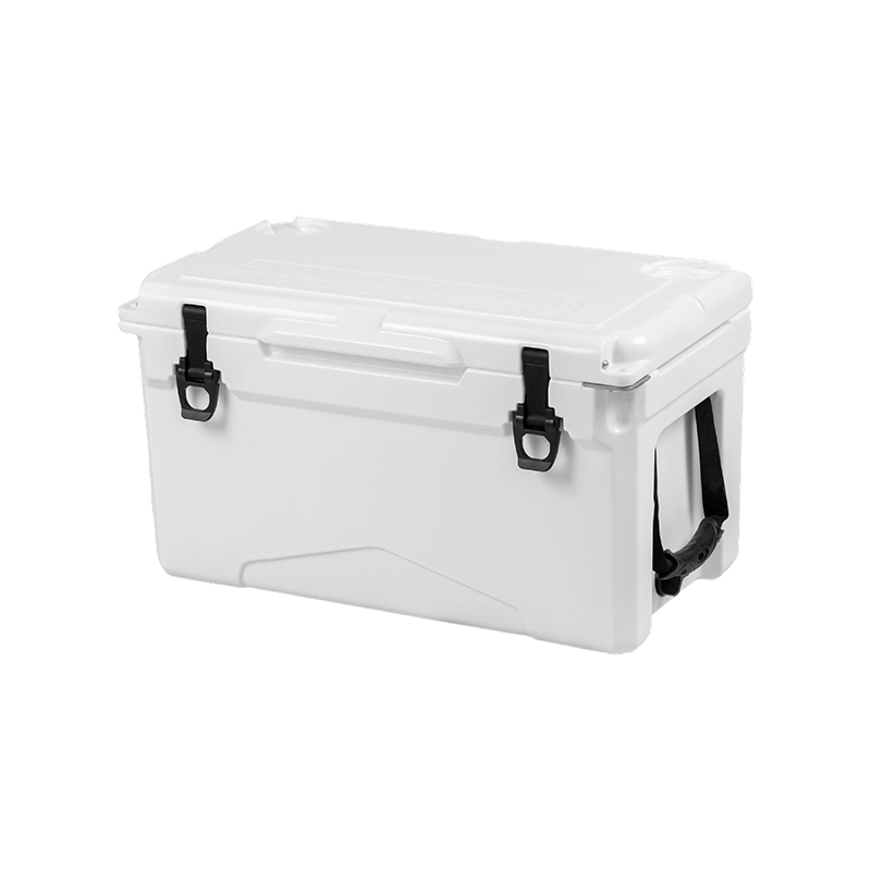 Malý chladiaci box 30QT namontovaný v aute